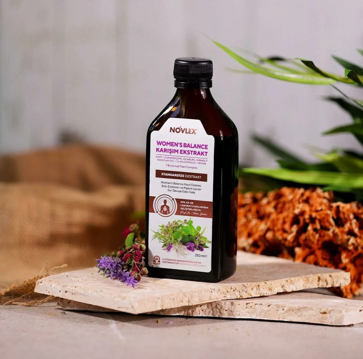 Novlex®%20Women’S%20Balance%20Hayıt%20Ekstresi%20Ve%20Bitki%20Ekstreleri%20250%20Ml